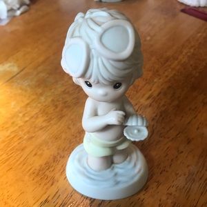Precious Moments Figurine